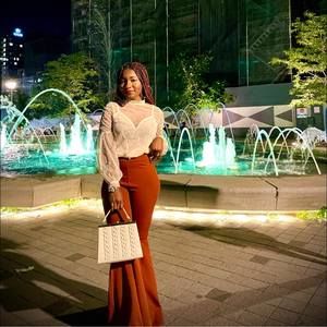 Meet your Posher, Fadila